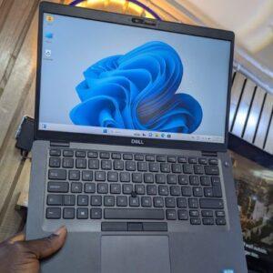 [UK Used] Dell Latitude 5400 Core i5 Laptop (8th Gen, 8GB RAM, 256GB SSD)