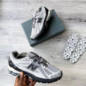 New Balance 1906R Sneakers